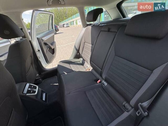 Белый Шкода Октавия, объемом двигателя 1.6 л и пробегом 260 тыс. км за 12800 $, фото 28 на Automoto.ua