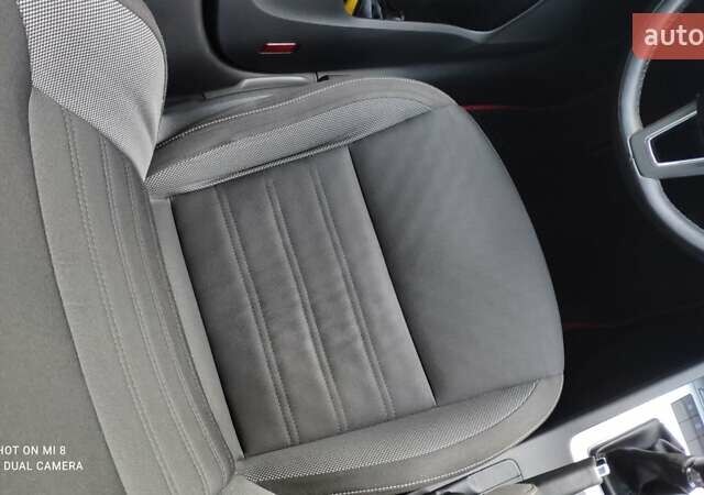 Белый Шкода Октавия, объемом двигателя 1.6 л и пробегом 219 тыс. км за 12800 $, фото 10 на Automoto.ua