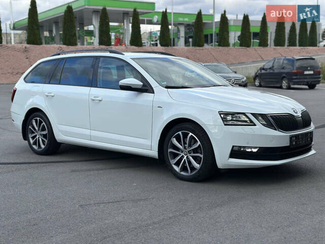 Шкода Октавия 2017 в Виннице на Automoto.ua Белый Шкода Октавия, объемом двигателя 2 л и пробегом 123 тыс. км за 18999 $, фото 3 на Automoto.ua