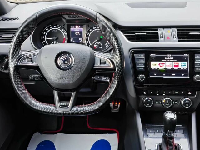 Білий Шкода Октавія, об'ємом двигуна 2 л та пробігом 57 тис. км за 7000 $, фото 9 на Automoto.ua