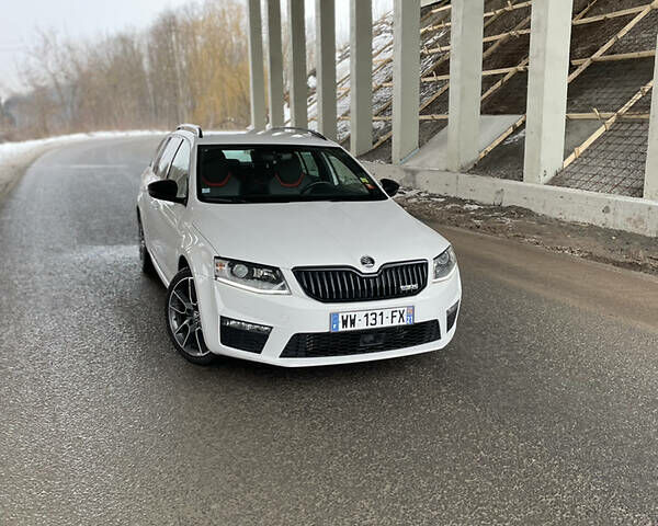 Белый Шкода Октавия, объемом двигателя 2 л и пробегом 260 тыс. км за 13000 $, фото 28 на Automoto.ua