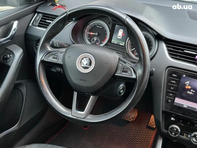 Белый Шкода Октавия, объемом двигателя 1.6 л и пробегом 212 тыс. км за 15340 $, фото 18 на Automoto.ua