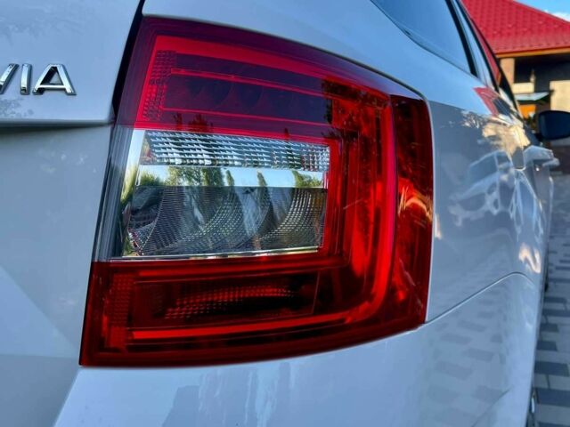 Белый Шкода Октавия, объемом двигателя 1.6 л и пробегом 208 тыс. км за 11699 $, фото 20 на Automoto.ua