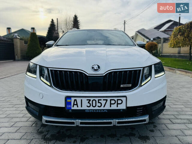 Белый Шкода Октавия, объемом двигателя 1.97 л и пробегом 245 тыс. км за 17500 $, фото 2 на Automoto.ua