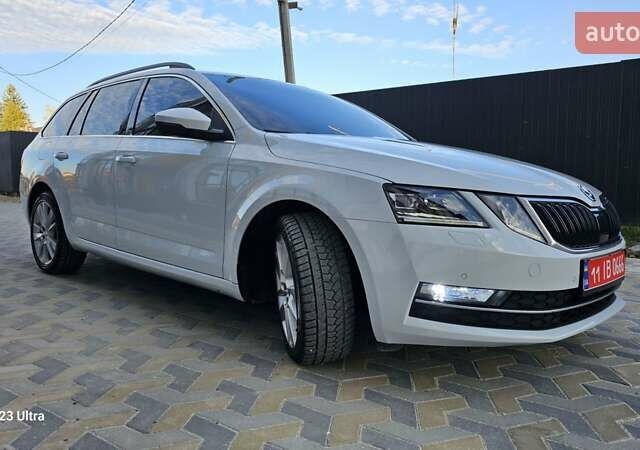 Белый Шкода Октавия, объемом двигателя 1.6 л и пробегом 245 тыс. км за 12499 $, фото 20 на Automoto.ua