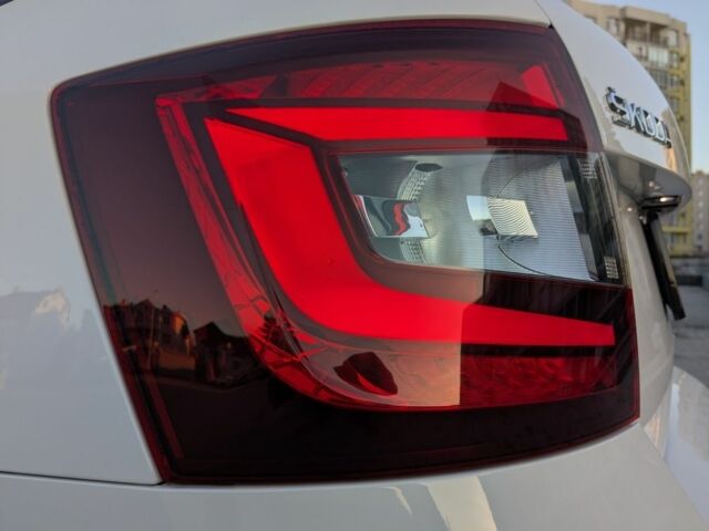 Белый Шкода Октавия, объемом двигателя 2 л и пробегом 182 тыс. км за 17800 $, фото 7 на Automoto.ua