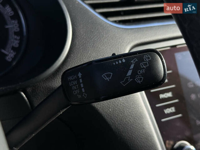 Білий Шкода Октавія, об'ємом двигуна 1.97 л та пробігом 250 тис. км за 13300 $, фото 35 на Automoto.ua