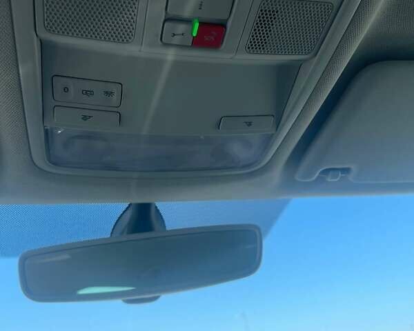 Белый Шкода Октавия, объемом двигателя 2 л и пробегом 220 тыс. км за 16200 $, фото 82 на Automoto.ua