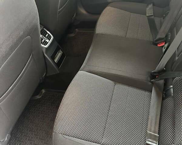 Білий Шкода Октавія, об'ємом двигуна 1.6 л та пробігом 155 тис. км за 12300 $, фото 15 на Automoto.ua