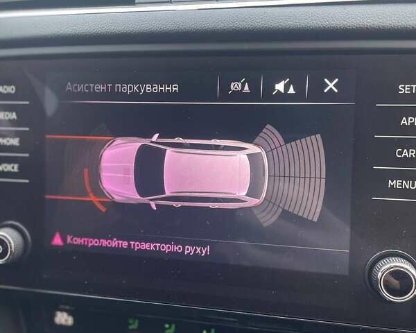 Белый Шкода Октавия, объемом двигателя 1.6 л и пробегом 178 тыс. км за 11750 $, фото 19 на Automoto.ua