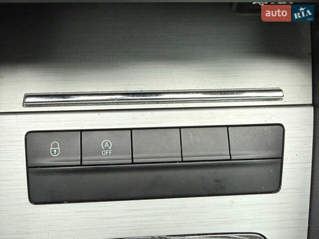Белый Шкода Октавия, объемом двигателя 1.6 л и пробегом 218 тыс. км за 12999 $, фото 59 на Automoto.ua