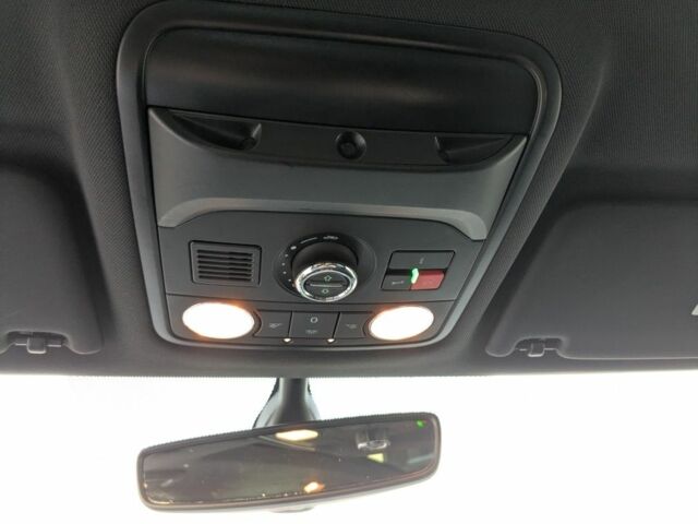 Белый Шкода Октавия, объемом двигателя 2 л и пробегом 182 тыс. км за 17800 $, фото 15 на Automoto.ua