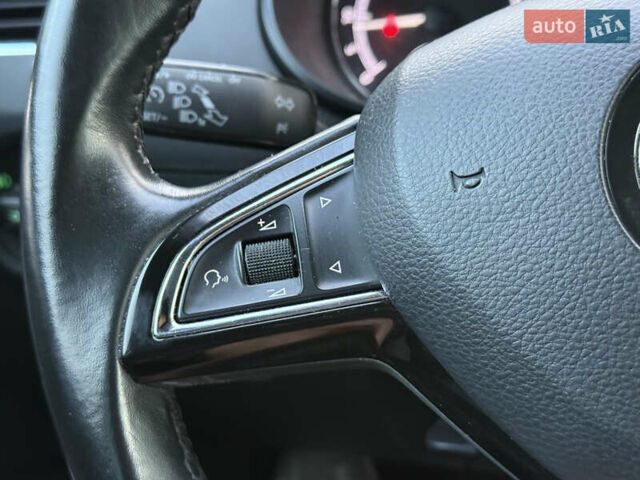 Шкода Октавія 2017 у Стрые на Automoto.ua Білий Шкода Октавія, об'ємом двигуна 1.6 л та пробігом 218 тис. км за 12700 $, фото 59 на Automoto.ua