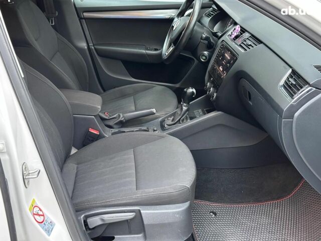 Белый Шкода Октавия, объемом двигателя 1.6 л и пробегом 212 тыс. км за 15340 $, фото 19 на Automoto.ua