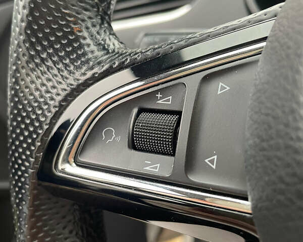 Белый Шкода Октавия, объемом двигателя 1.6 л и пробегом 200 тыс. км за 13700 $, фото 5 на Automoto.ua