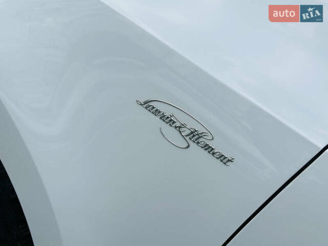 Белый Шкода Октавия, объемом двигателя 2 л и пробегом 240 тыс. км за 17499 $, фото 3 на Automoto.ua