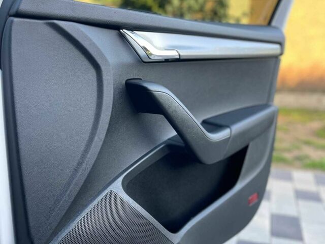 Белый Шкода Октавия, объемом двигателя 1.6 л и пробегом 208 тыс. км за 11699 $, фото 18 на Automoto.ua