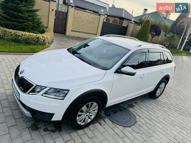 Белый Шкода Октавия, объемом двигателя 1.97 л и пробегом 245 тыс. км за 17500 $, фото 12 на Automoto.ua