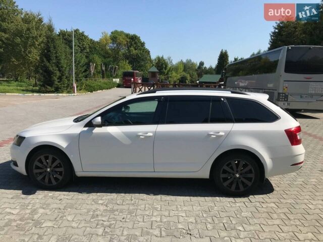 Білий Шкода Октавія, об'ємом двигуна 1.6 л та пробігом 284 тис. км за 13000 $, фото 6 на Automoto.ua