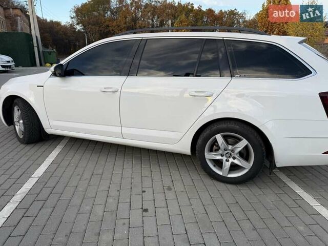 Белый Шкода Октавия, объемом двигателя 1.97 л и пробегом 222 тыс. км за 14900 $, фото 3 на Automoto.ua