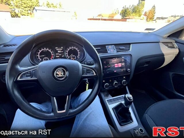 Белый Шкода Октавия, объемом двигателя 1.6 л и пробегом 0 тыс. км за 11500 $, фото 1 на Automoto.ua