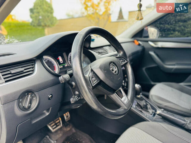 Белый Шкода Октавия, объемом двигателя 1.97 л и пробегом 245 тыс. км за 17500 $, фото 18 на Automoto.ua