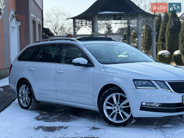 Белый Шкода Октавия, объемом двигателя 1.6 л и пробегом 259 тыс. км за 13999 $, фото 26 на Automoto.ua
