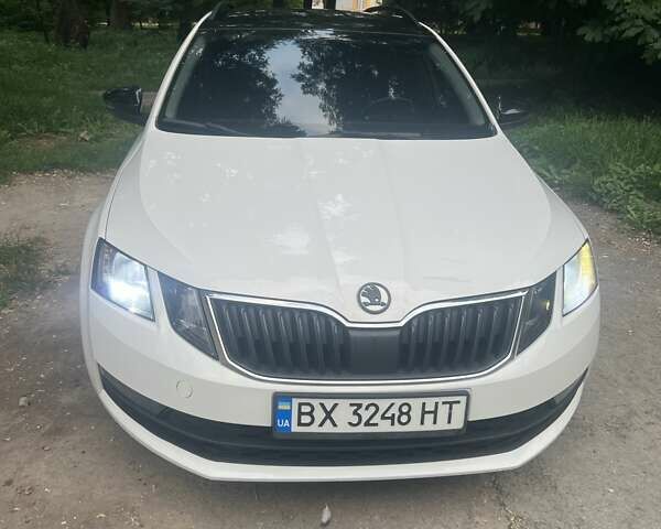 Белый Шкода Октавия, объемом двигателя 1.97 л и пробегом 283 тыс. км за 13700 $, фото 4 на Automoto.ua