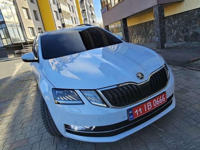 Белый Шкода Октавия, объемом двигателя 0 л и пробегом 245 тыс. км за 12450 $, фото 1 на Automoto.ua