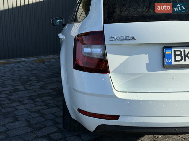 Білий Шкода Октавія, об'ємом двигуна 1.97 л та пробігом 250 тис. км за 13300 $, фото 15 на Automoto.ua