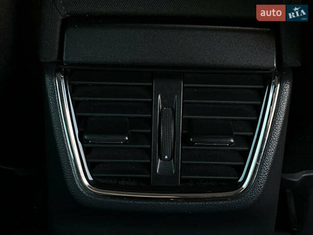 Белый Шкода Октавия, объемом двигателя 1.97 л и пробегом 250 тыс. км за 12500 $, фото 51 на Automoto.ua