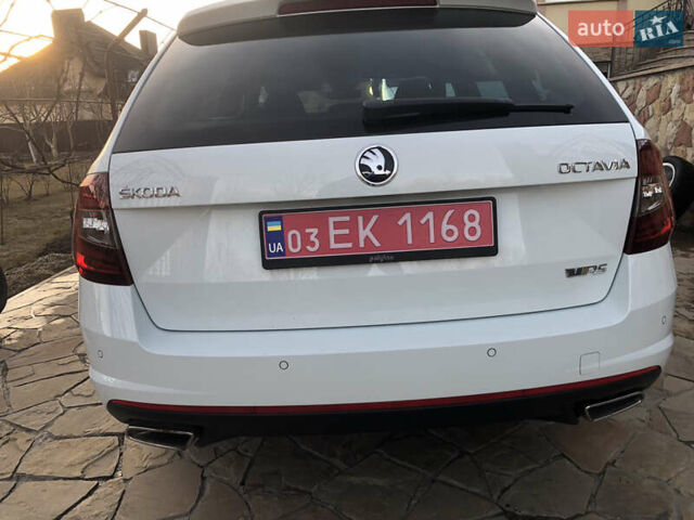 Белый Шкода Октавия, объемом двигателя 1.97 л и пробегом 229 тыс. км за 16900 $, фото 5 на Automoto.ua