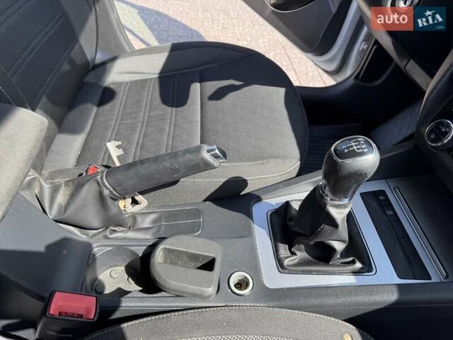 Белый Шкода Октавия, объемом двигателя 1.6 л и пробегом 260 тыс. км за 12800 $, фото 33 на Automoto.ua