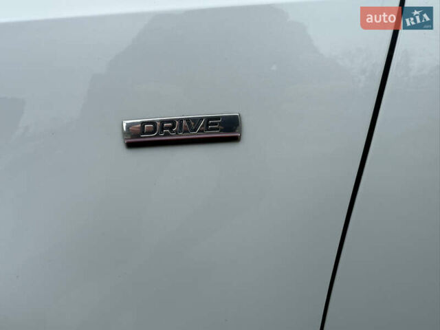 Белый Шкода Октавия, объемом двигателя 1.6 л и пробегом 218 тыс. км за 12950 $, фото 31 на Automoto.ua