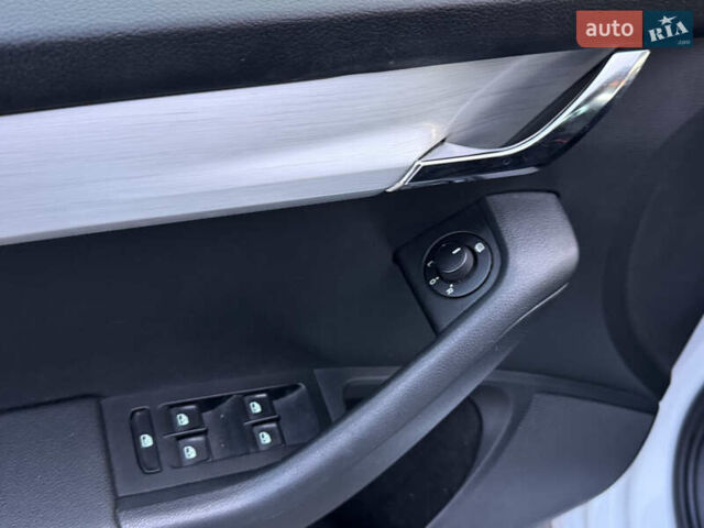 Шкода Октавія 2017 у Стрые на Automoto.ua Білий Шкода Октавія, об'ємом двигуна 1.6 л та пробігом 218 тис. км за 12700 $, фото 52 на Automoto.ua