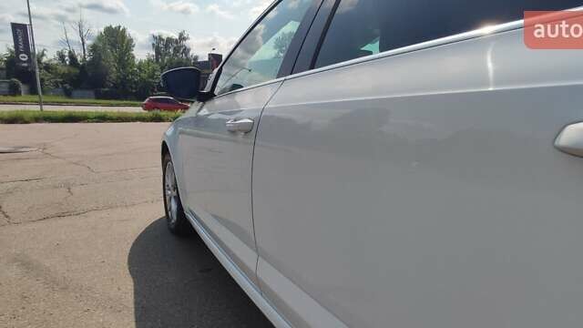 Белый Шкода Октавия, объемом двигателя 1.6 л и пробегом 186 тыс. км за 14900 $, фото 5 на Automoto.ua