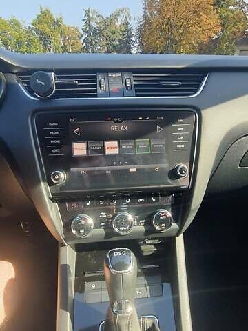 Білий Шкода Октавія, об'ємом двигуна 1.6 л та пробігом 197 тис. км за 14800 $, фото 33 на Automoto.ua