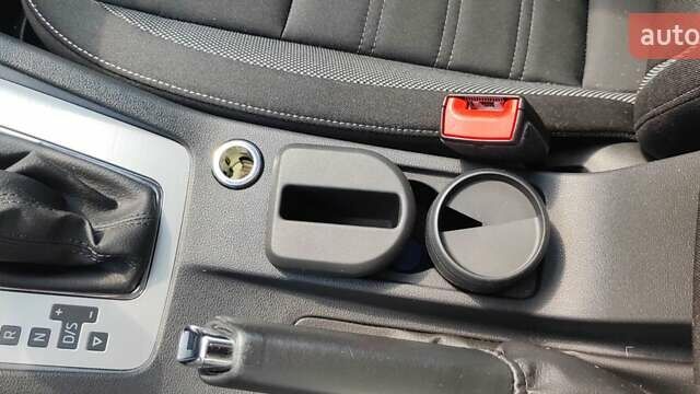 Белый Шкода Октавия, объемом двигателя 1.6 л и пробегом 186 тыс. км за 14900 $, фото 16 на Automoto.ua