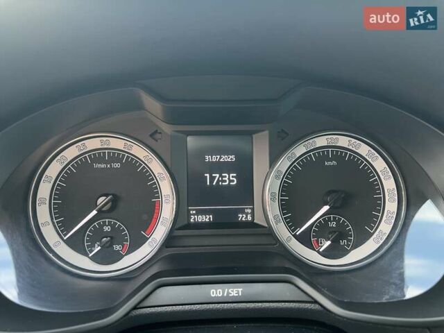 Белый Шкода Октавия, объемом двигателя 1.6 л и пробегом 210 тыс. км за 13400 $, фото 20 на Automoto.ua