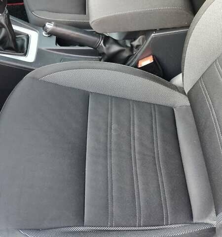 Белый Шкода Октавия, объемом двигателя 1.6 л и пробегом 219 тыс. км за 12800 $, фото 11 на Automoto.ua