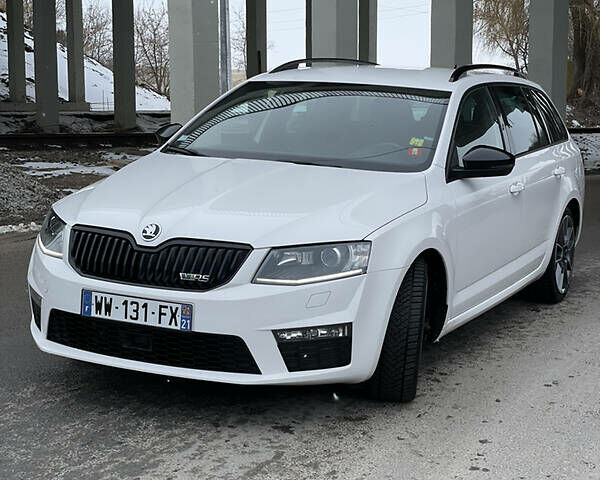 Белый Шкода Октавия, объемом двигателя 2 л и пробегом 260 тыс. км за 13000 $, фото 32 на Automoto.ua
