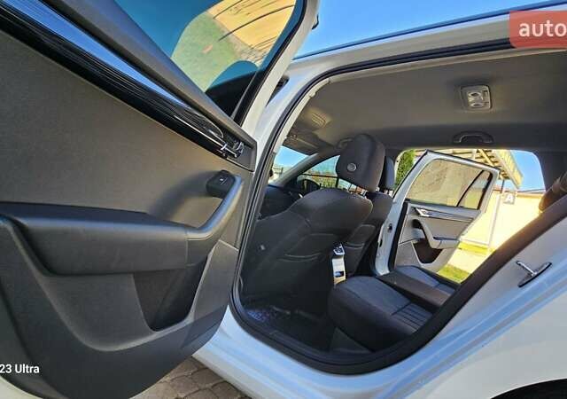 Белый Шкода Октавия, объемом двигателя 1.6 л и пробегом 245 тыс. км за 12499 $, фото 30 на Automoto.ua