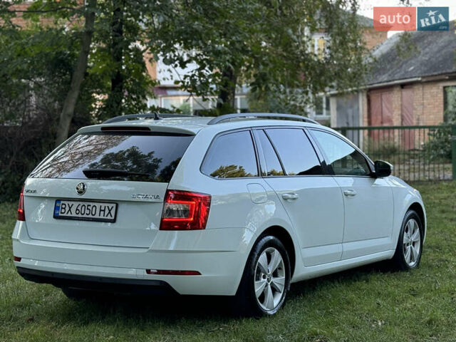 Белый Шкода Октавия, объемом двигателя 2 л и пробегом 223 тыс. км за 14800 $, фото 3 на Automoto.ua