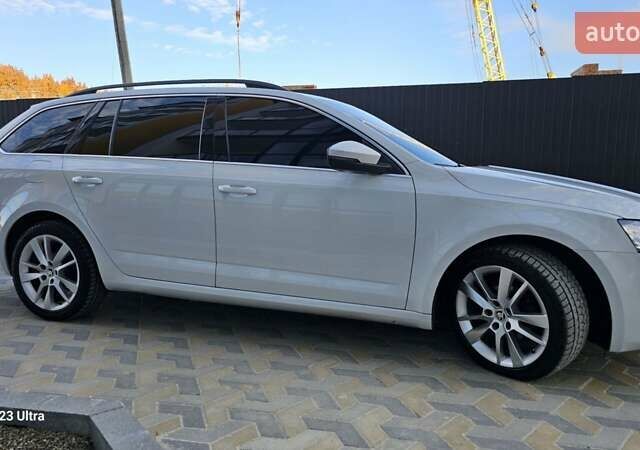 Белый Шкода Октавия, объемом двигателя 1.6 л и пробегом 245 тыс. км за 12499 $, фото 16 на Automoto.ua