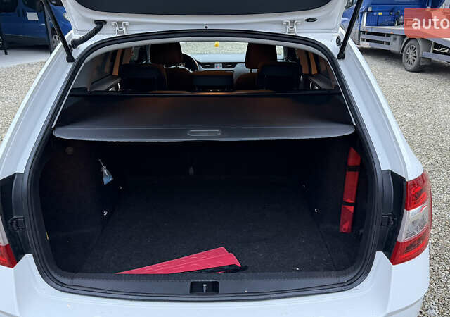 Белый Шкода Октавия, объемом двигателя 1.6 л и пробегом 290 тыс. км за 10999 $, фото 16 на Automoto.ua