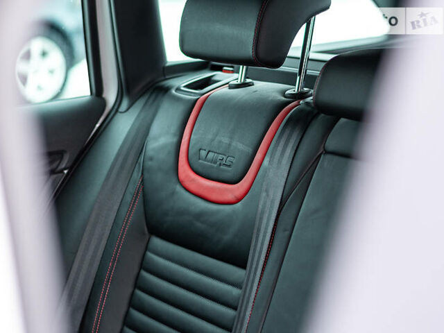 Белый Шкода Октавия, объемом двигателя 2 л и пробегом 260 тыс. км за 13000 $, фото 51 на Automoto.ua