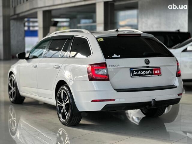 Белый Шкода Октавия, объемом двигателя 1.6 л и пробегом 212 тыс. км за 15340 $, фото 5 на Automoto.ua