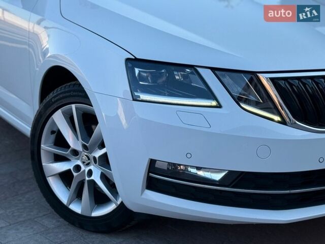 Белый Шкода Октавия, объемом двигателя 1.6 л и пробегом 259 тыс. км за 13750 $, фото 14 на Automoto.ua