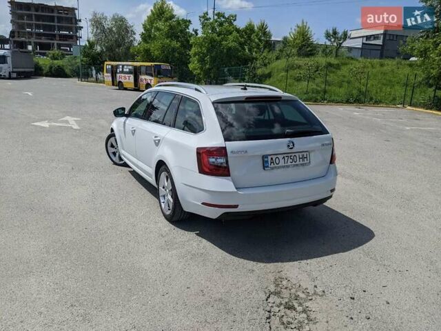 Белый Шкода Октавия, объемом двигателя 0 л и пробегом 260 тыс. км за 16999 $, фото 43 на Automoto.ua