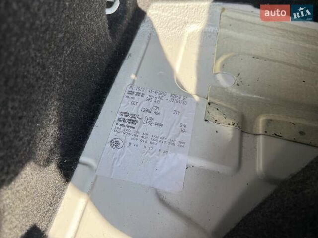 Белый Шкода Октавия, объемом двигателя 2 л и пробегом 220 тыс. км за 15999 $, фото 39 на Automoto.ua